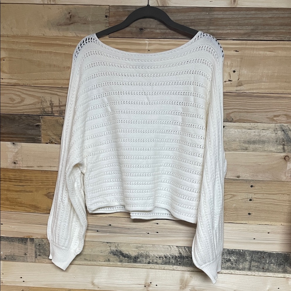 Active USA size Large Ivory Color Soft Open-Weave Scoop Neck Cropped Sweater